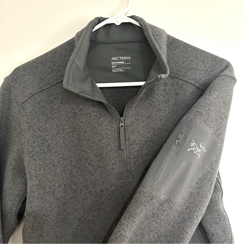 Arc’teryx Covert 1/2 Zip - Men’s S